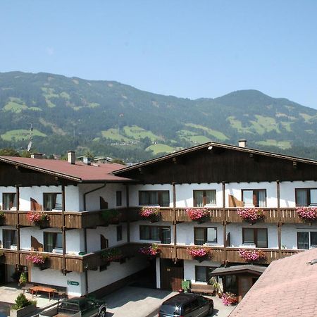 Gastehaus Daum Pensjonat Fügen Zewnętrze zdjęcie